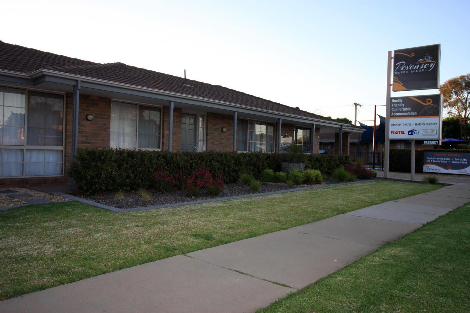 Pevensey Motor Lodge Echuca Esterno foto